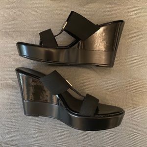 EUC • BCBG • Black Wedges • Sz 7